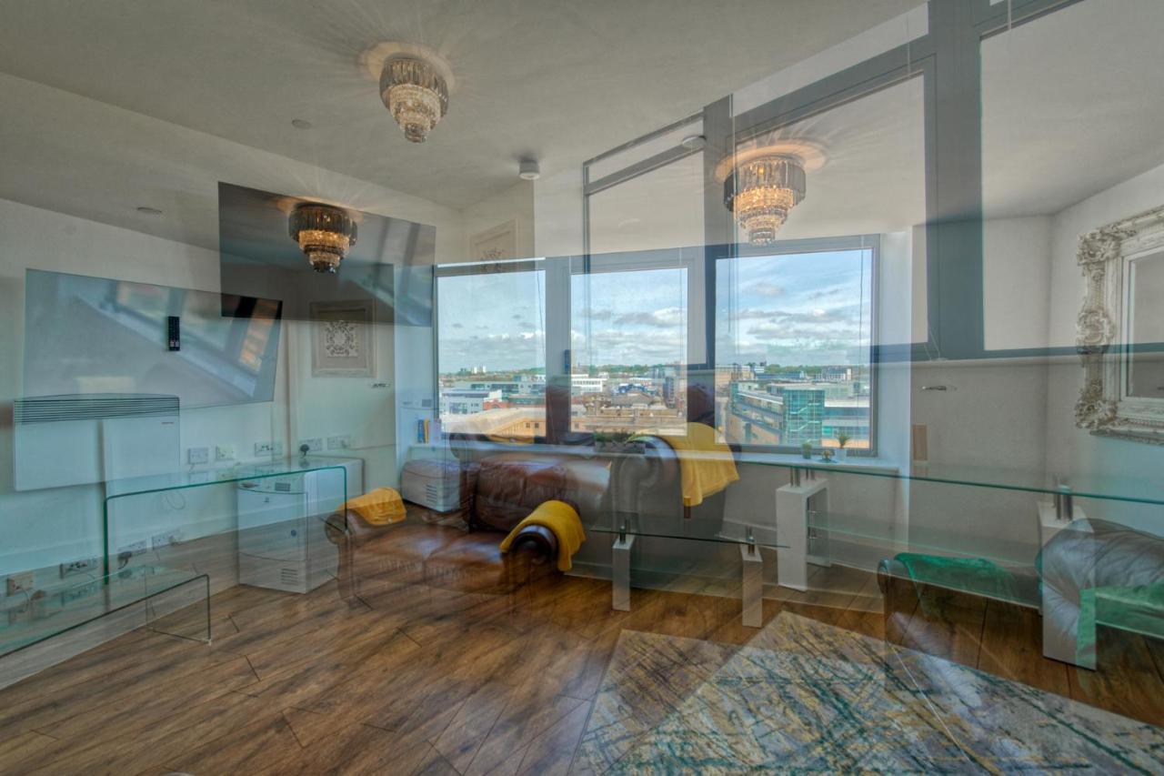 Sidemerseylivings - Central, Bright, And Convenient 2-Bedroom Apartment With Parking ليفربول المظهر الخارجي الصورة
